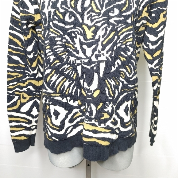 ABSTRACT Textured Tiger Print Sweater Size M - Picture 5 of 11